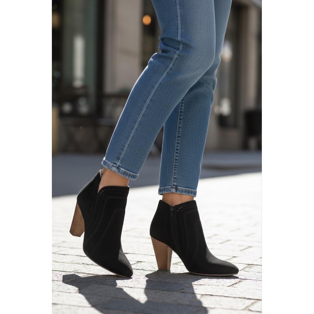 Vince Camuto Women's Black Suede Ankle Boots‎ Cutout Cone Heel Side Zipper